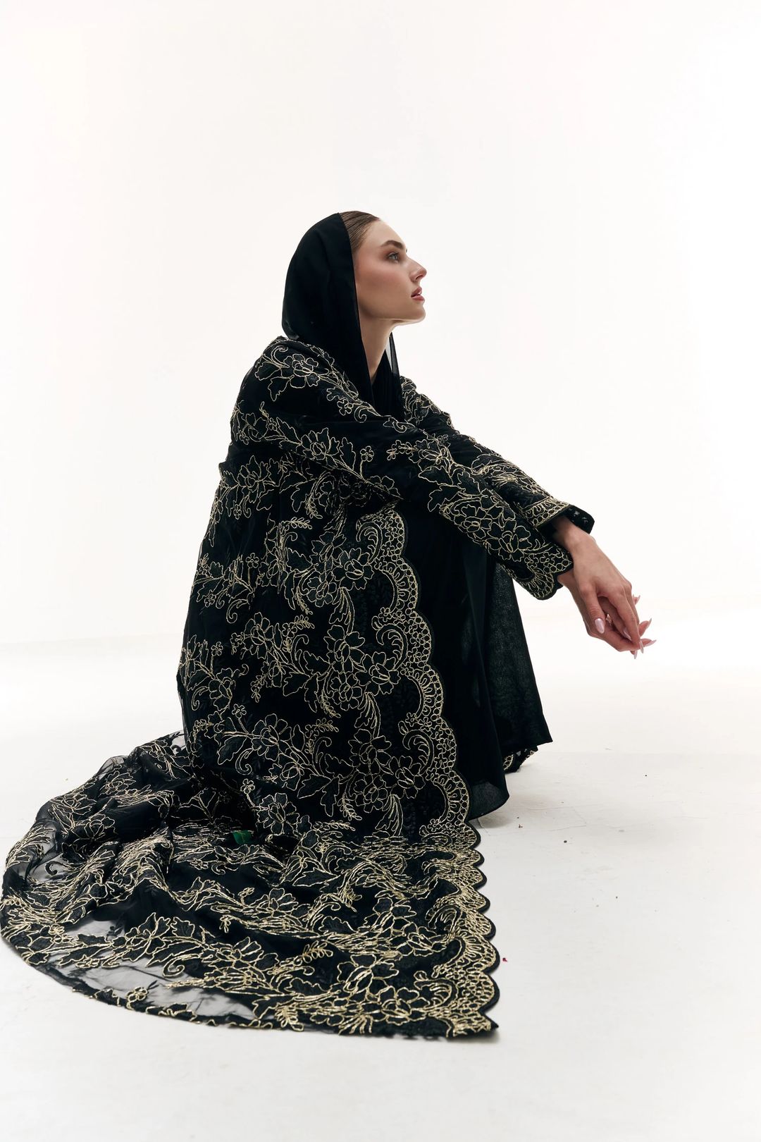 Gold abaya - 9