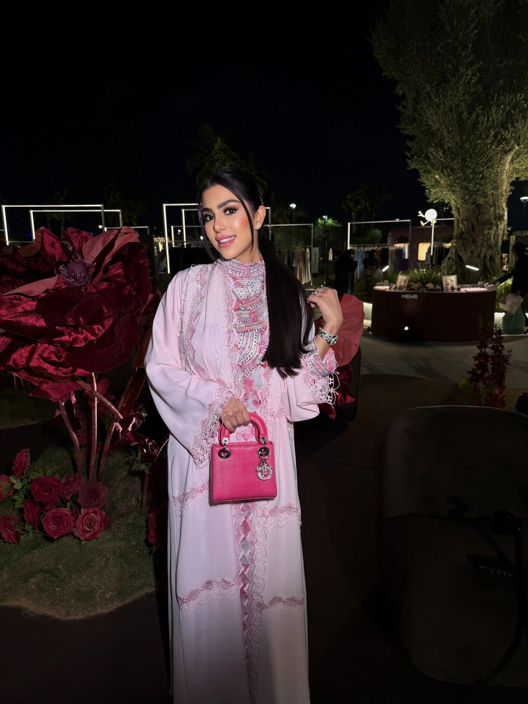 Pinky pinky abaya - 1