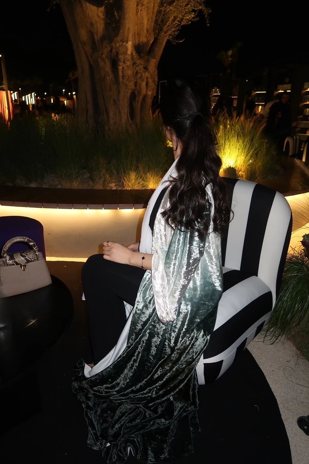 Green ombre velvet abaya - 2