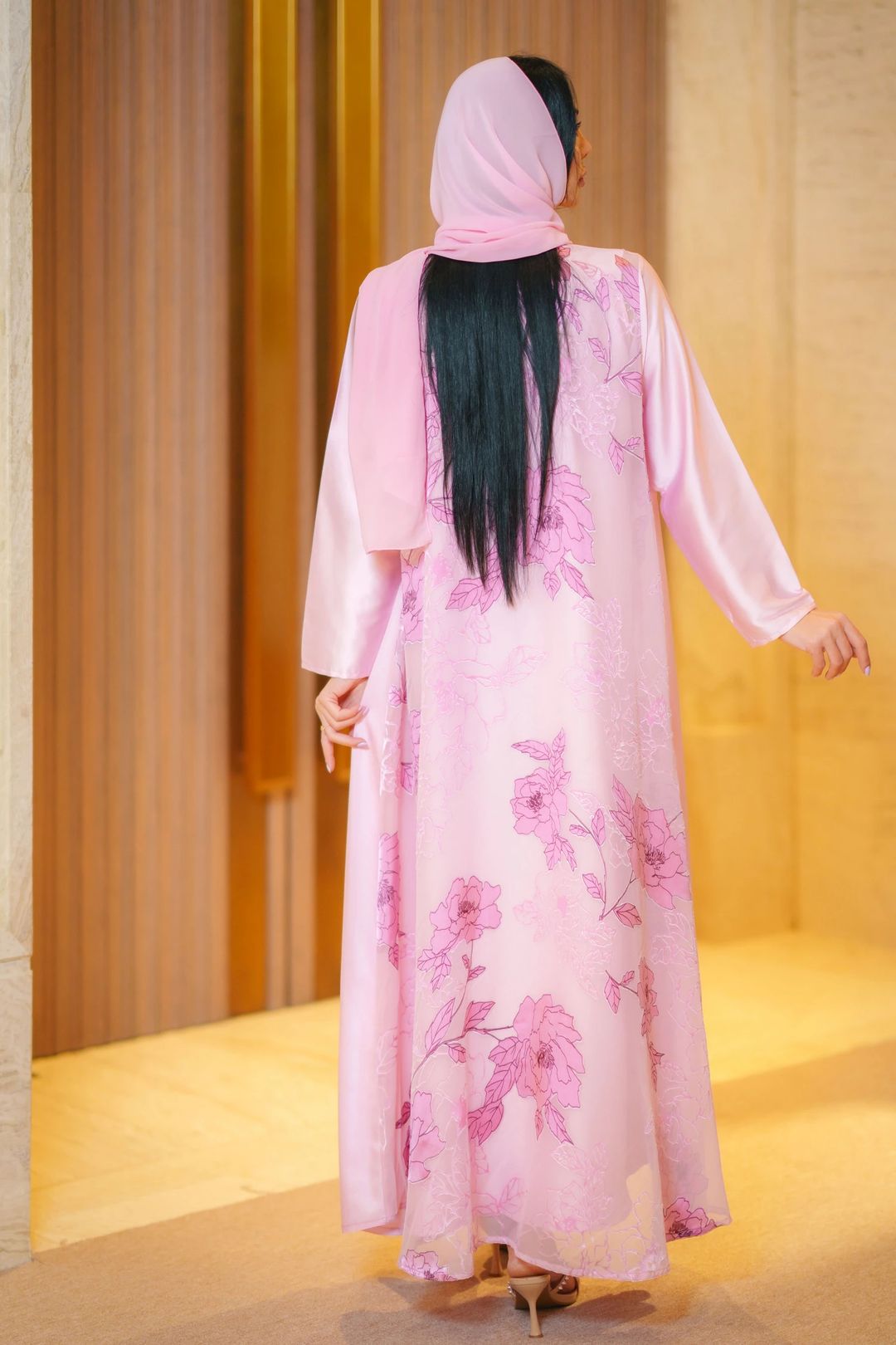 Pink flowers abaya - 4