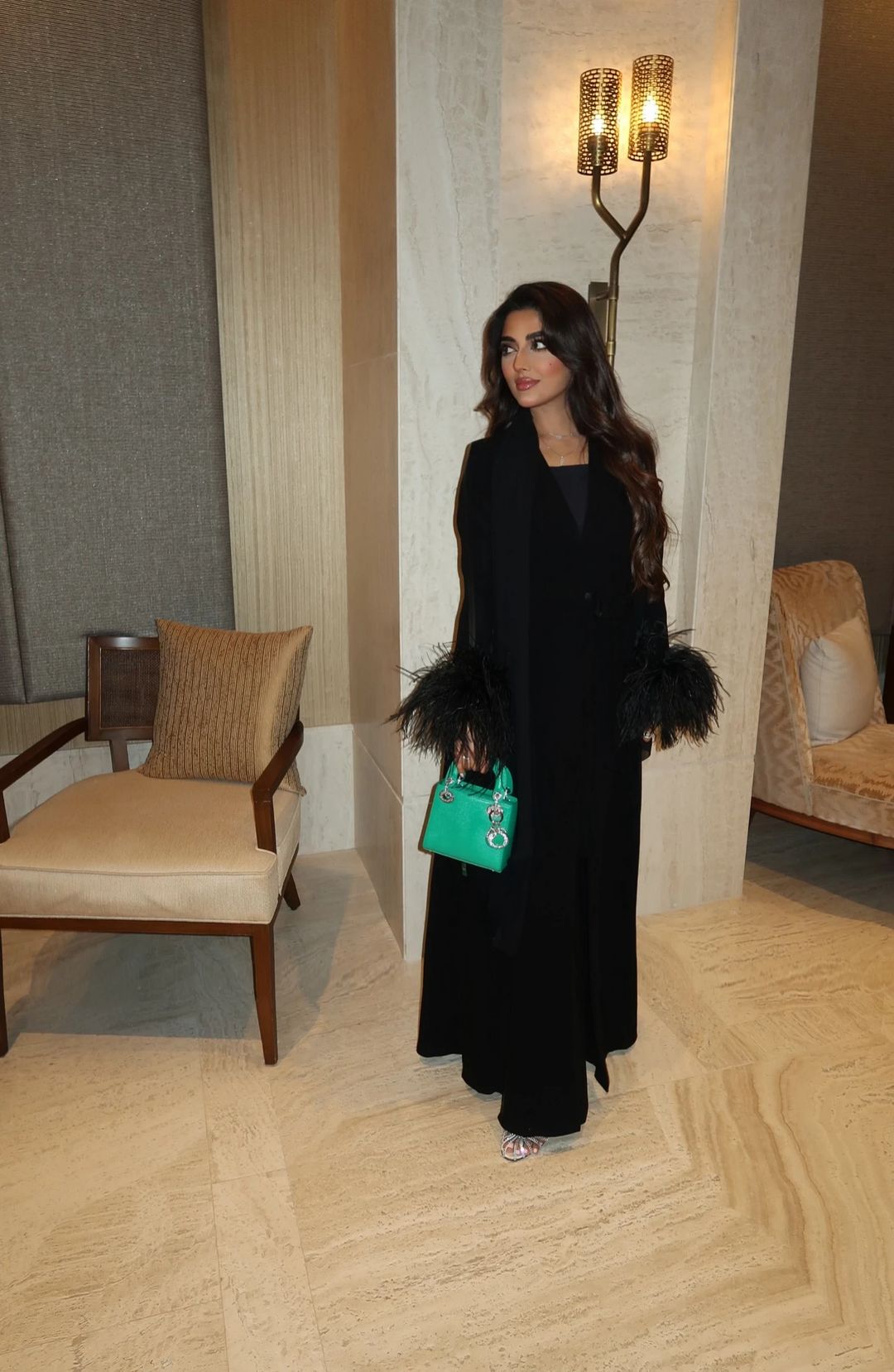 Feathers abaya - 2