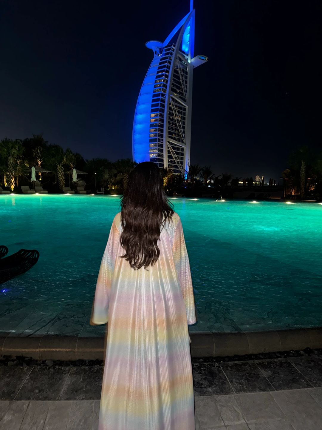 Wave’s abaya - 2