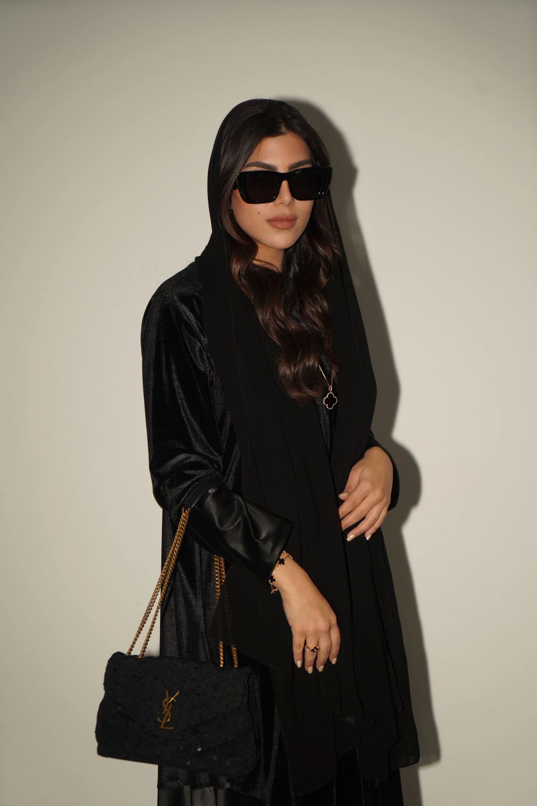 Leather abaya with velvet - 3