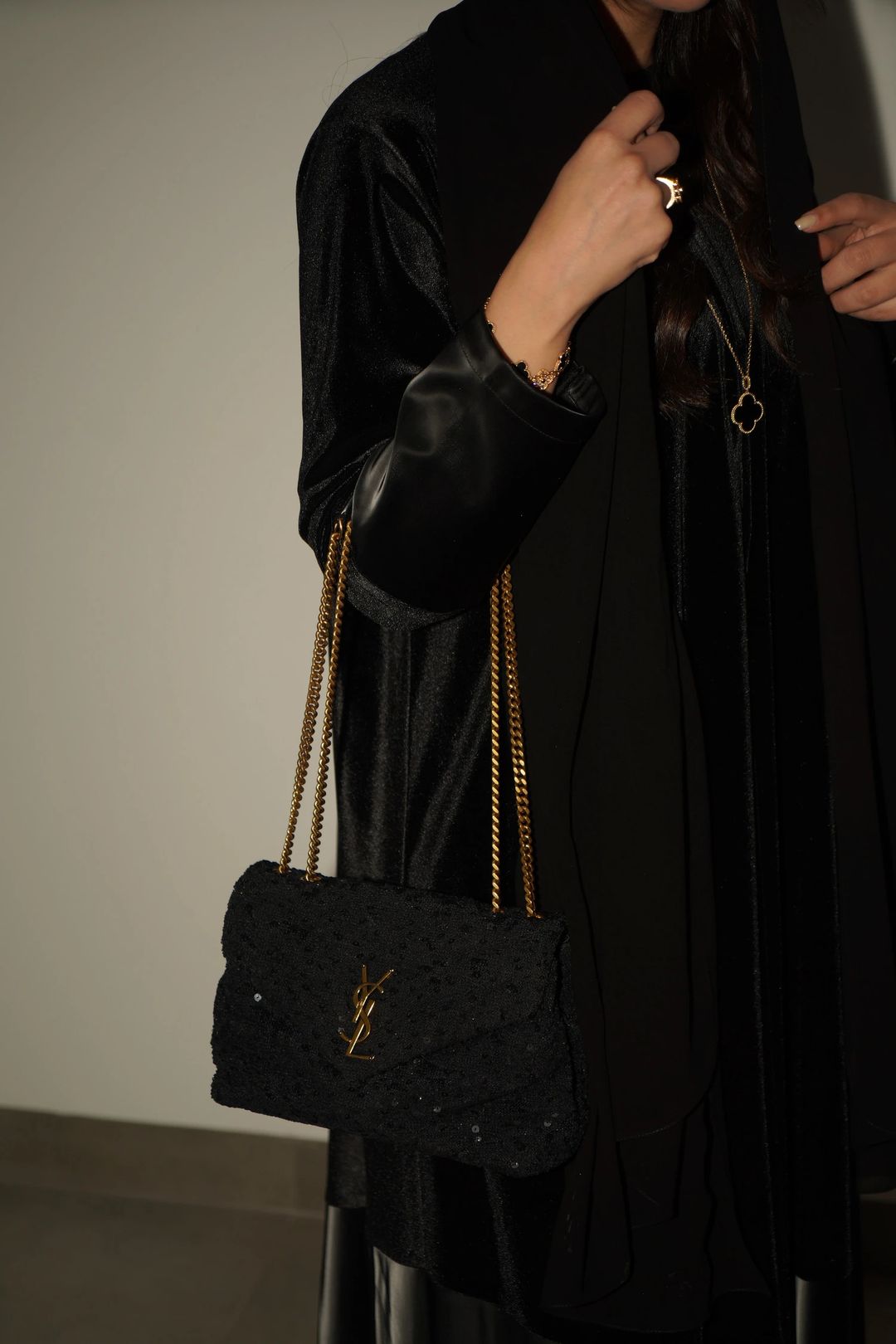 Leather abaya with velvet - 5