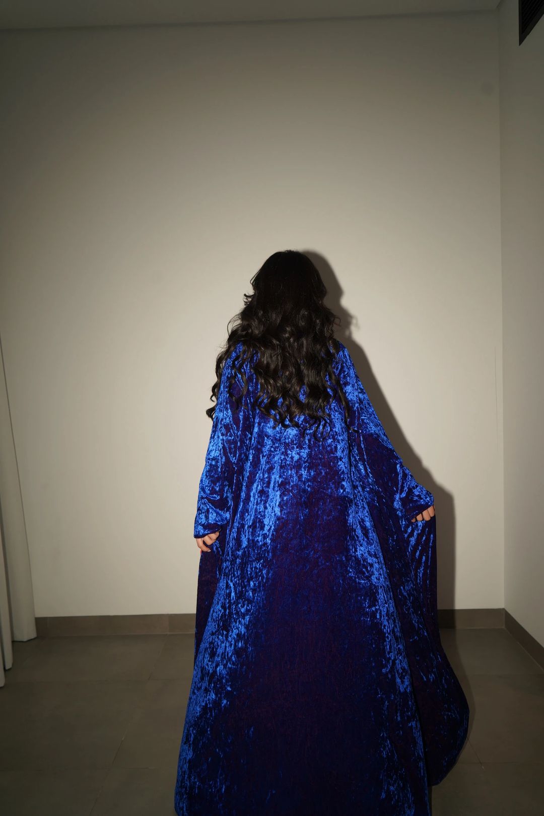 Blue an red abaya - 3