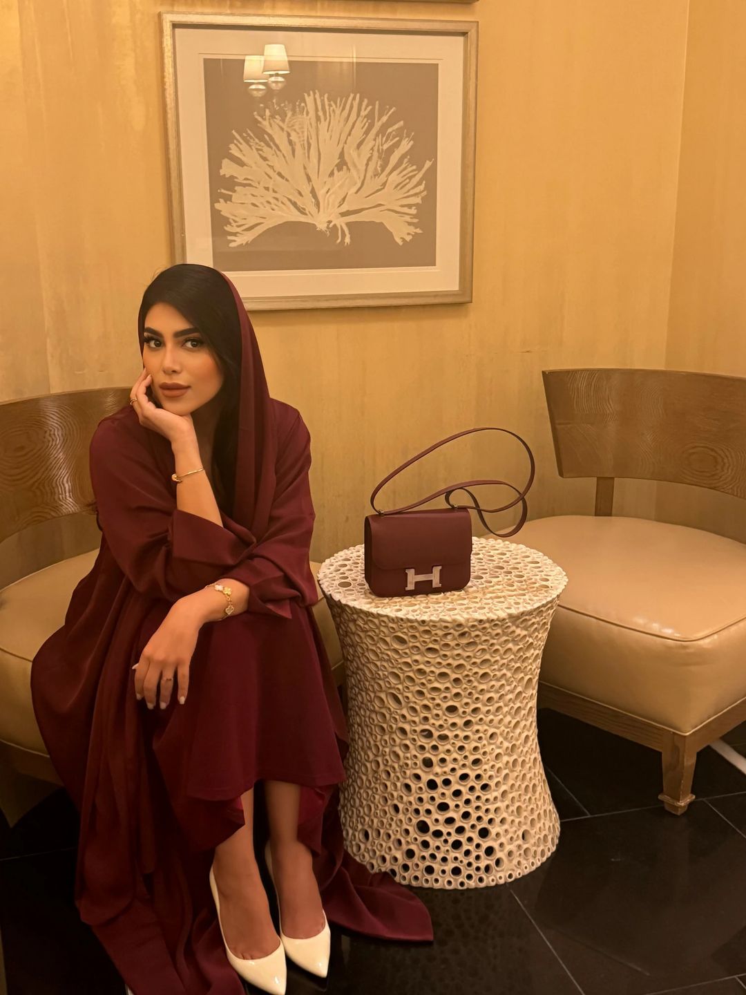 Rouge abaya - 1