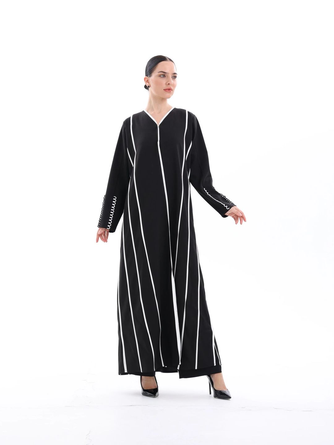 Black and white abaya - 1