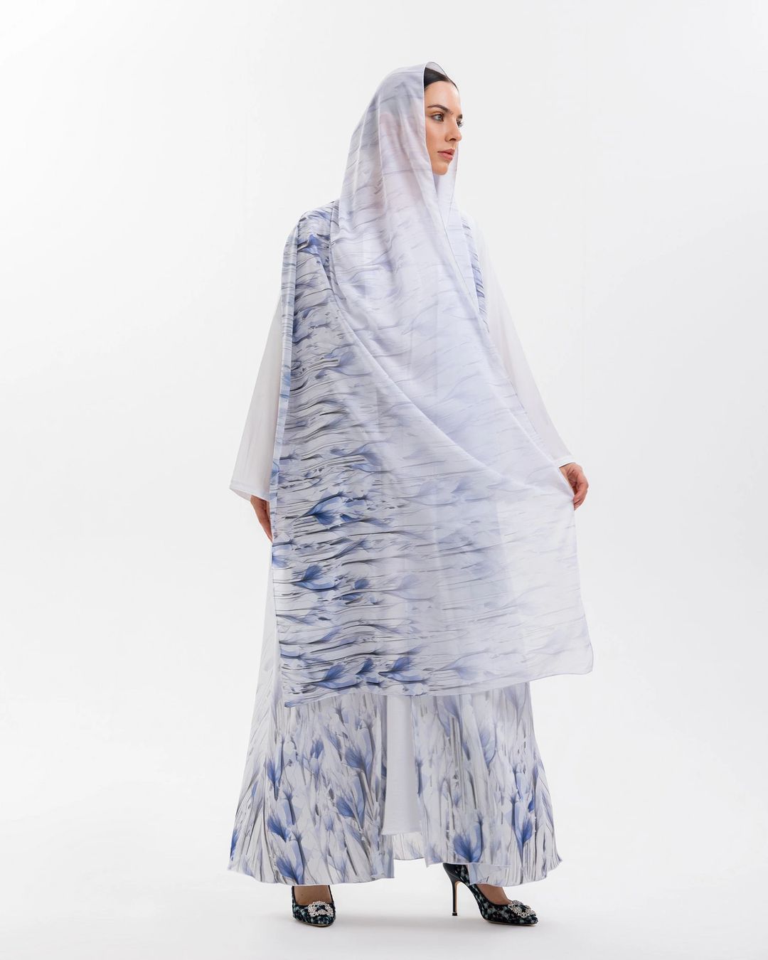 white and blue printed abaya - 2