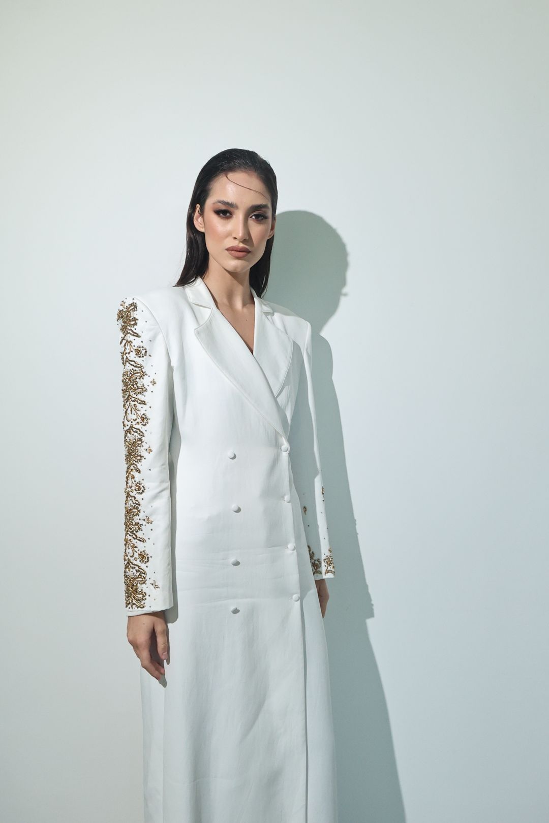 White Lace-Sleeve Tailored Coat - 9