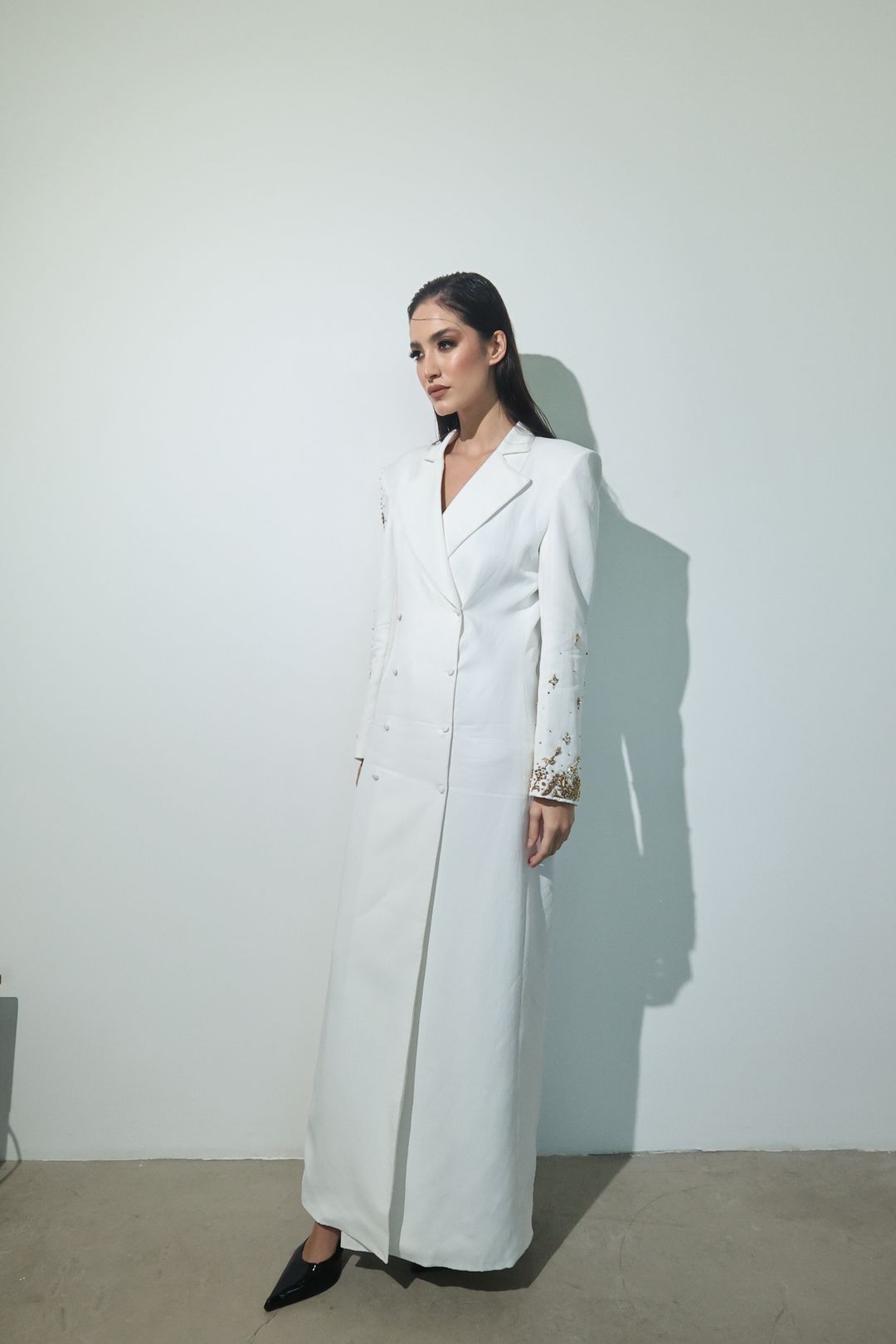 White Lace-Sleeve Tailored Coat - 7