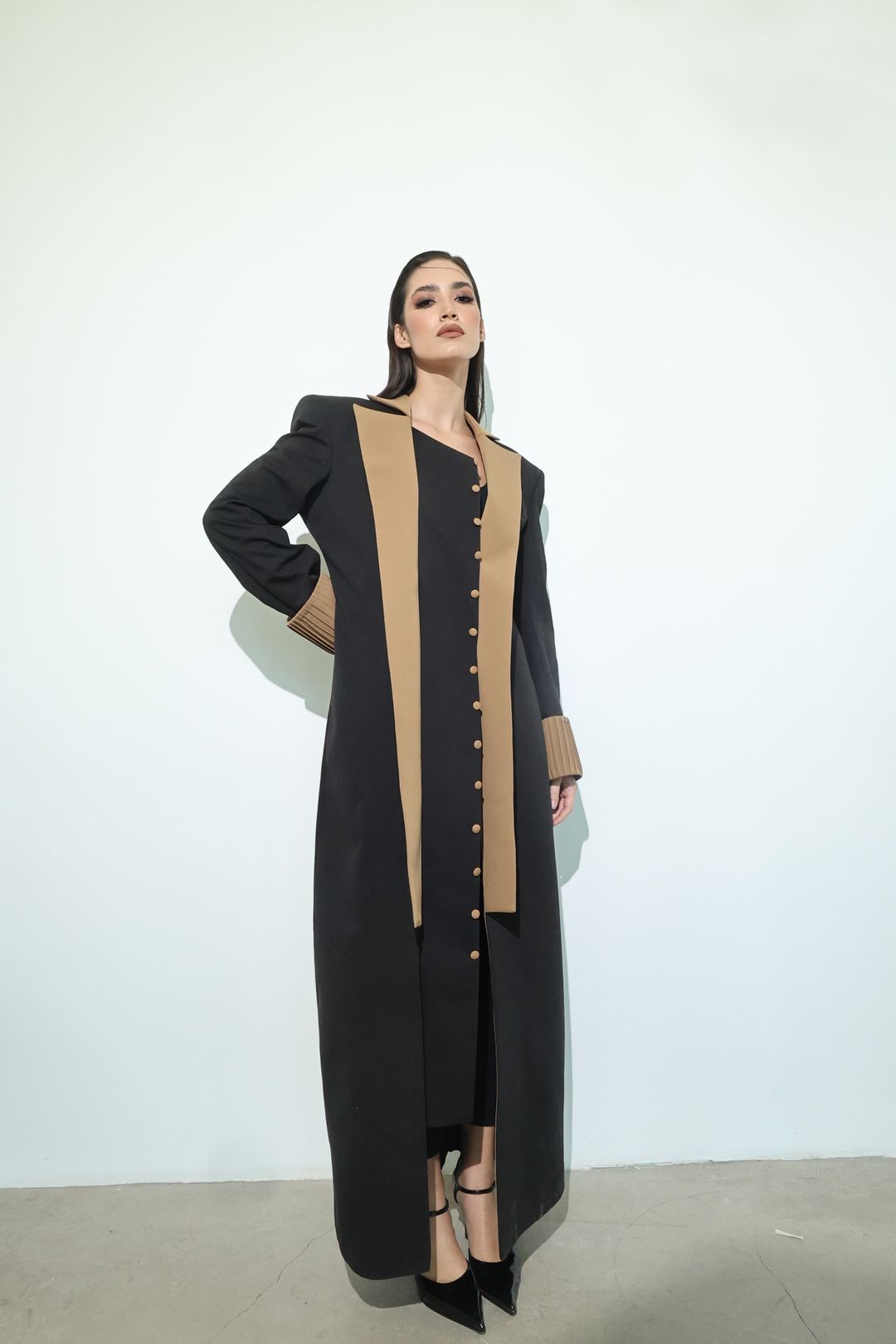 Black Camel Contrast-Panel Long Coat - 16