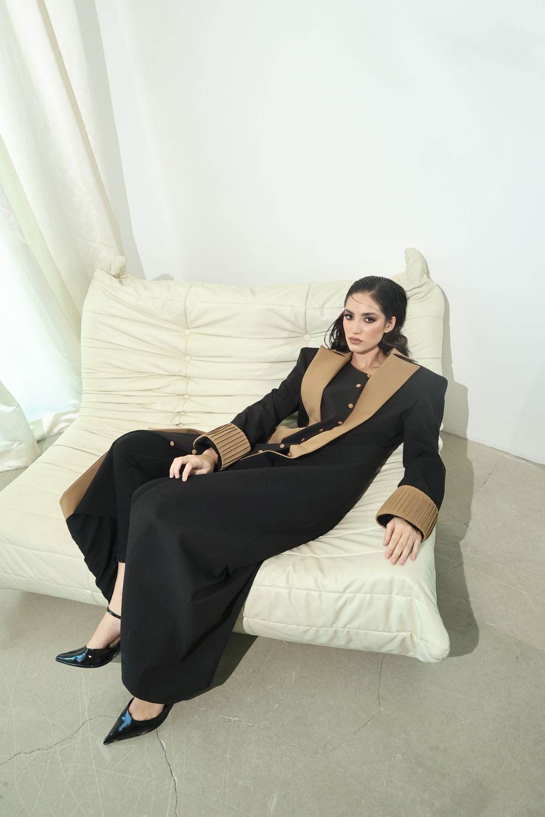 Black Camel Contrast-Panel Long Coat - 10