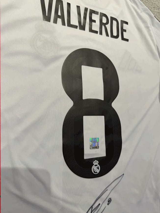 Federico Valverde Signed 2025/26 Real Madrid Jersey (ICONS) - 6