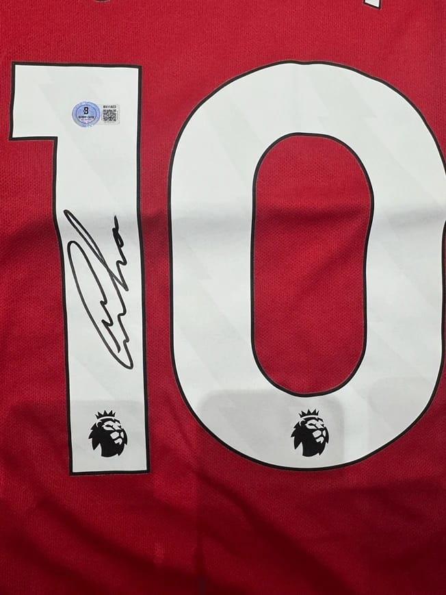 Matheus Cunha Signed 2025/26 Manchester United Jersey (beckett) - 5