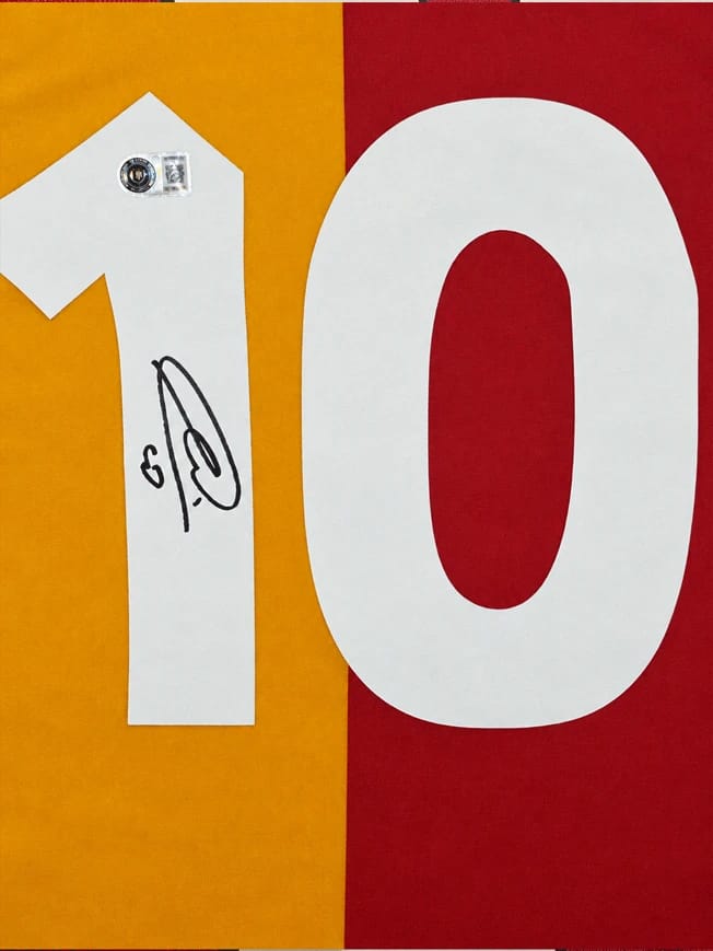 FRANSESCO TOTTI 2001/02 SIGNED ROMA JERSEY (BECKETT) - 7