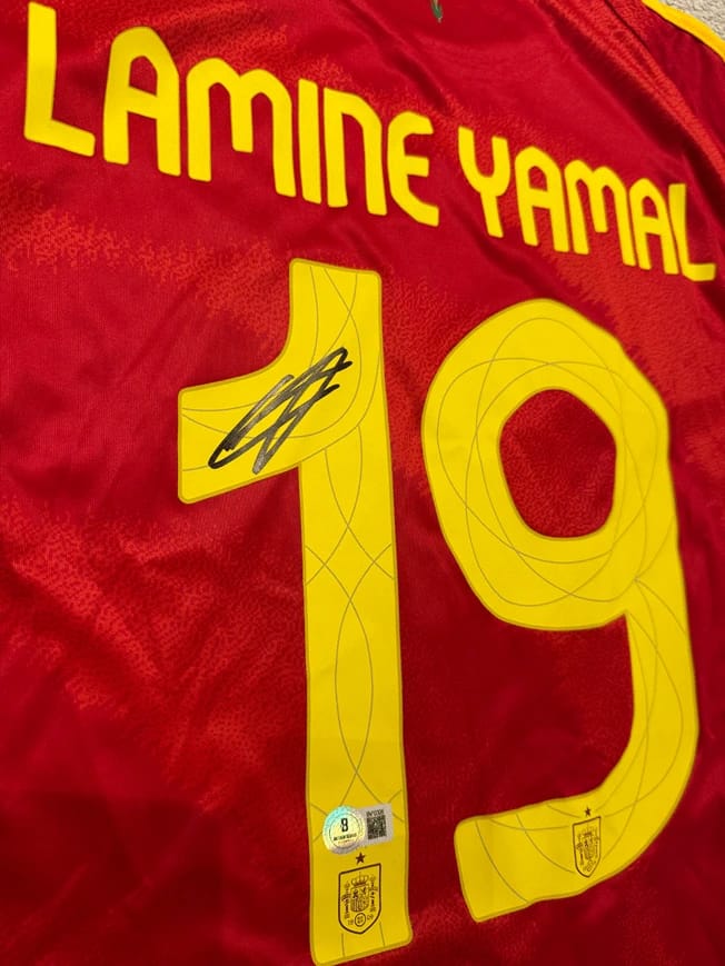 Lamine Yamal Signed 2024 Spain Jersey (BECKETT) - 9
