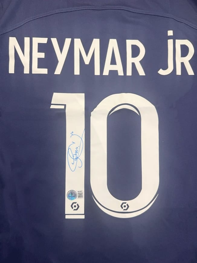 NEYMAR JR SIGNED 2022/23 PSG JERSEY (BECKETT) - 8