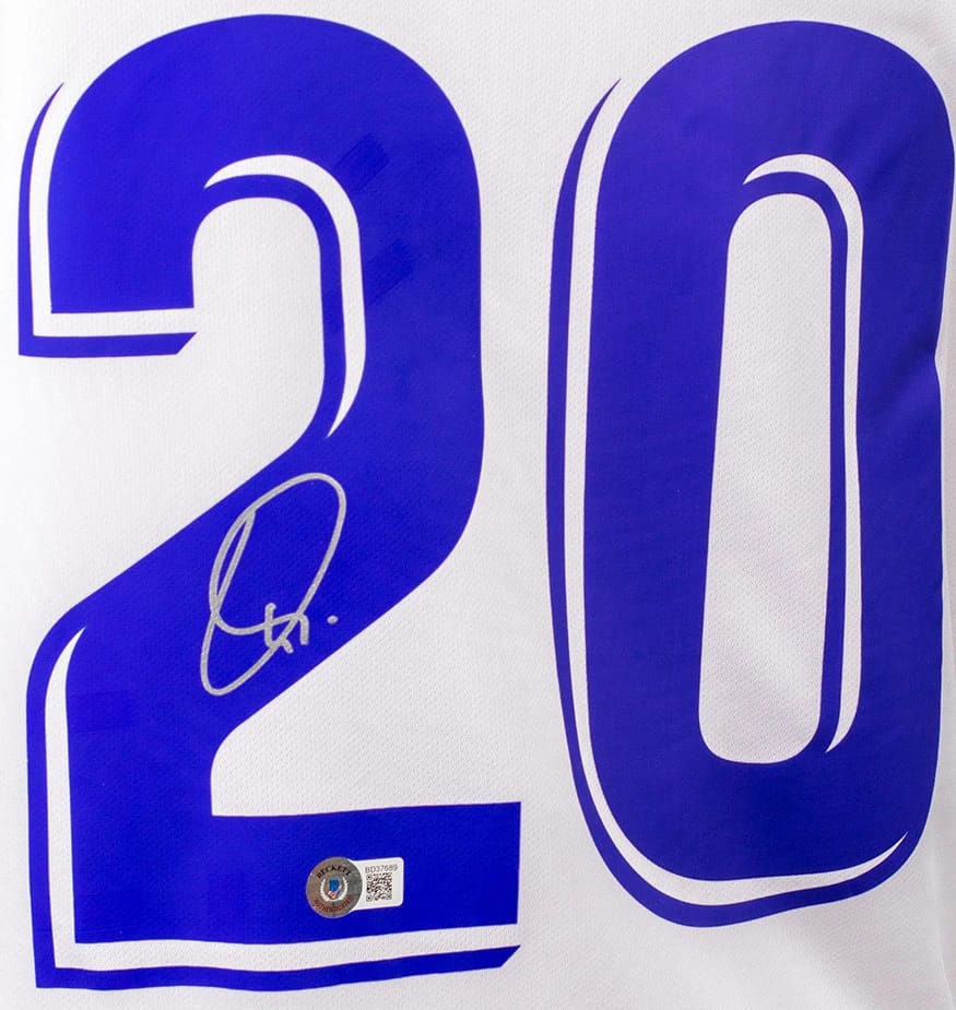 Vinicius JR Signed 2021/22 Real Madrid Jersey (BECKETT) - 5