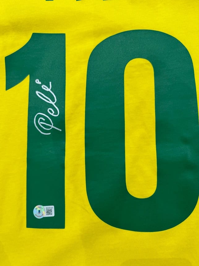 Pelé Signed 1970 Brazil Retro Jersey (BECKETT) - 7