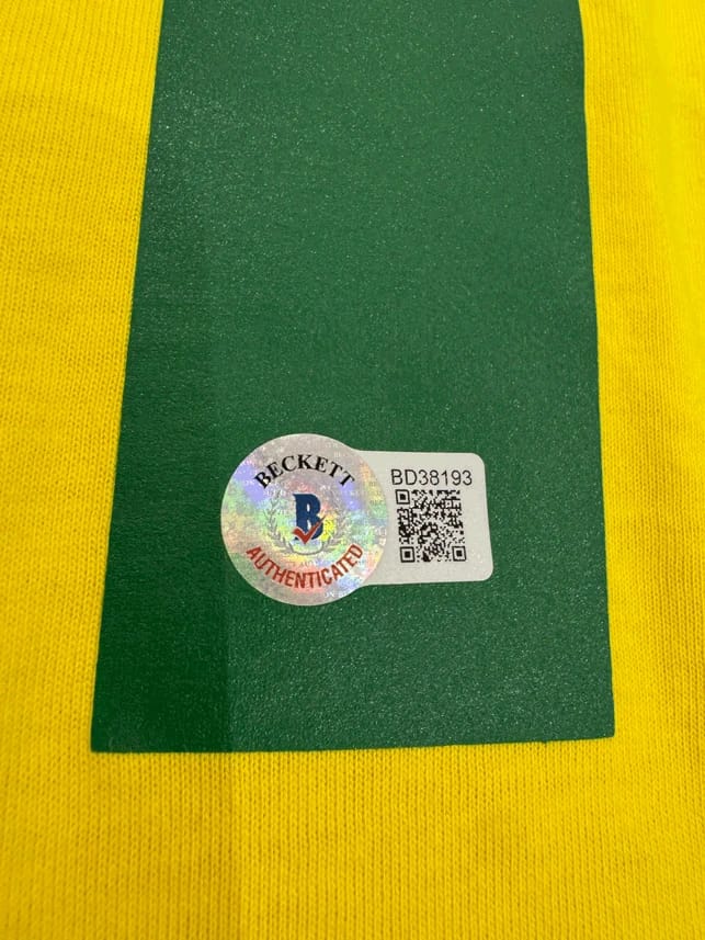 Pelé Signed 1970 Brazil Retro Jersey (BECKETT) - 8