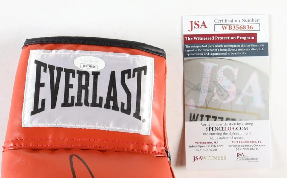 Sugar Ray Leonard & Thomas Hearns Signed Boxing Glove (JSA) - 5