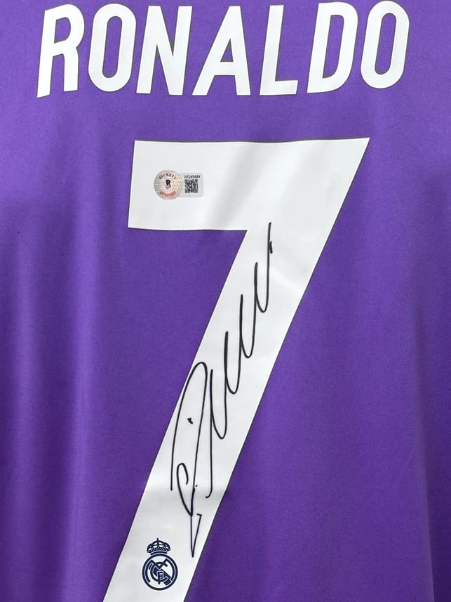 Cristiano Ronaldo Signed 2016/17 Real Madrid Jersey (BECKETT) - 5