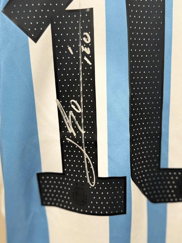 Lionel Messi Signed WC 2022 Argentina Jersey (beckett) - 7
