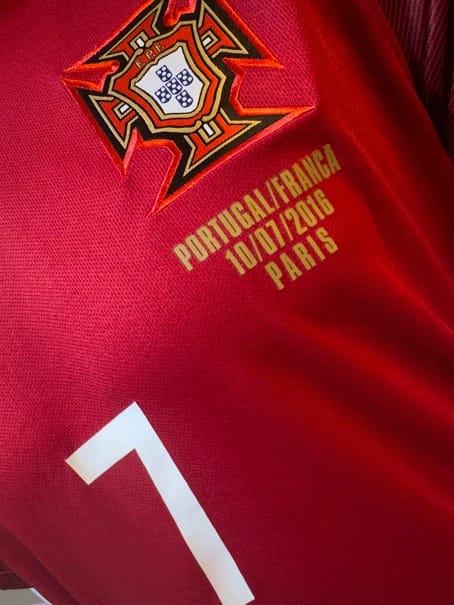 Cristiano Ronaldo Signed Euro 2016 portugal Jersey (BECKETT) - 7