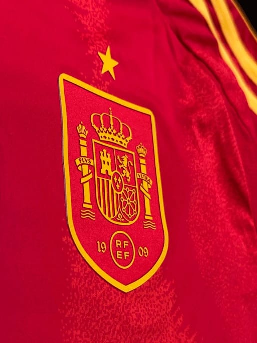 LAMINE YAMAL SIGNED 2025 SPAIN JERSEY - 11
