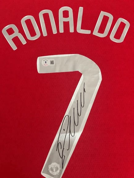 CRISTIANO RONALDO SIGNED 2007/08 MANCHESTER UNITED JERSEY (BECKETT) - 6