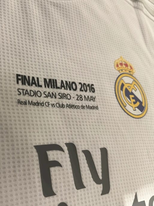 CRISTIANO RONALDO SIGNED 2015/16 REAL MADRID JERSEY (BECKETT) - 10