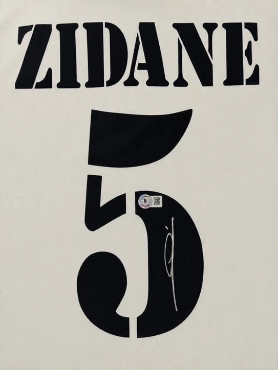 Zinedine Zidane Signed 2001/02 Real Madrid Jersey (Beckett) - 6