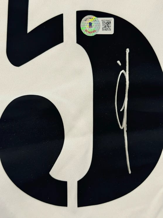 Zinedine Zidane Signed 2001/02 Real Madrid Jersey (Beckett) - 8