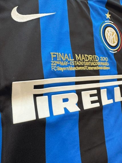 JAVIER ZANETTI SIGNED 2009/10 INTER JERSEY (beckett) - 9