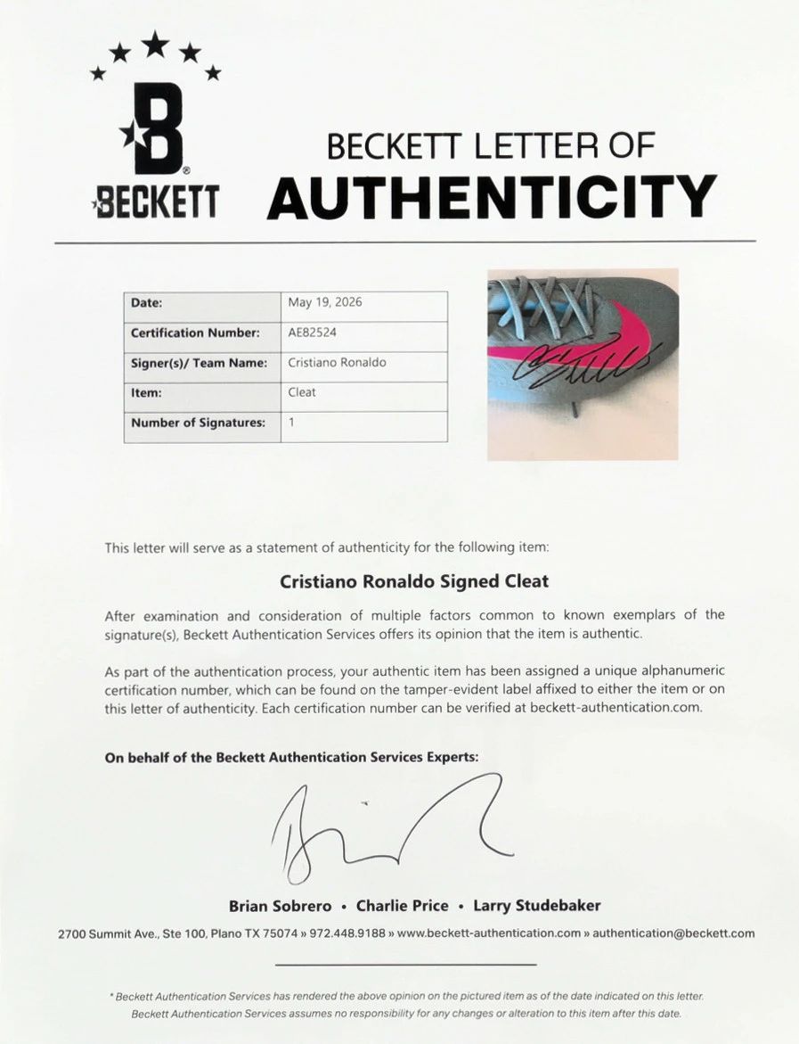 Cristiano Ronaldo Signed soccer boot (beckett) - 7
