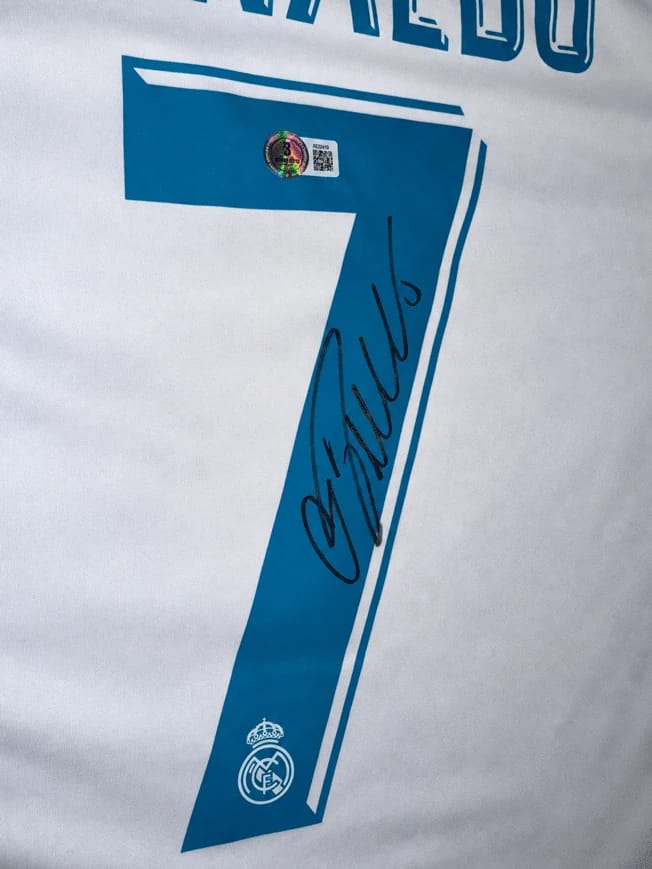 Lionel Messi & Cristiano Ronaldo Signed Real Madrid & Barcelona Jerseys (Dual Framed) - 8