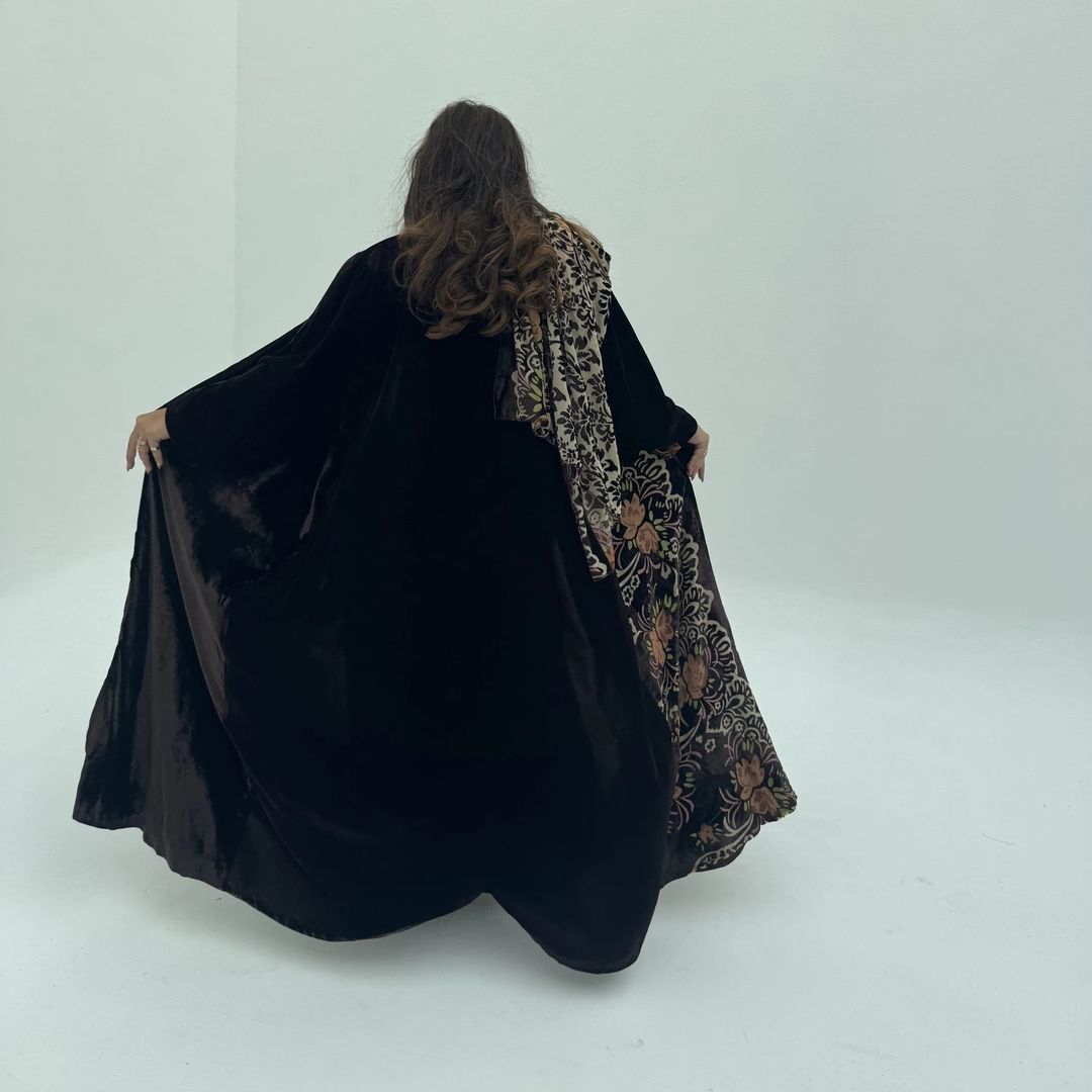 Velvet Abaya w Velvet Tarha A7 - 5