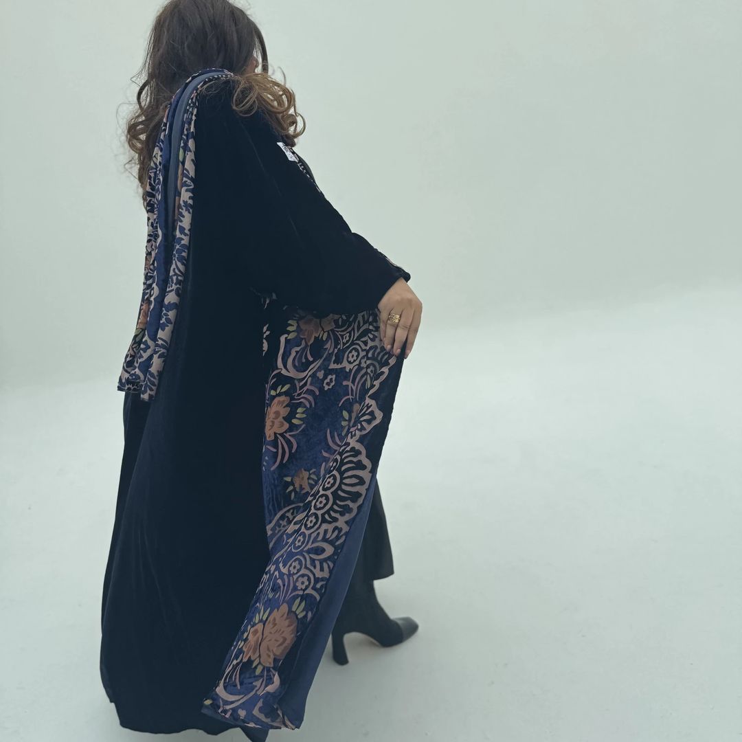 Velvet Abaya w Velvet Tarha A11 - 7