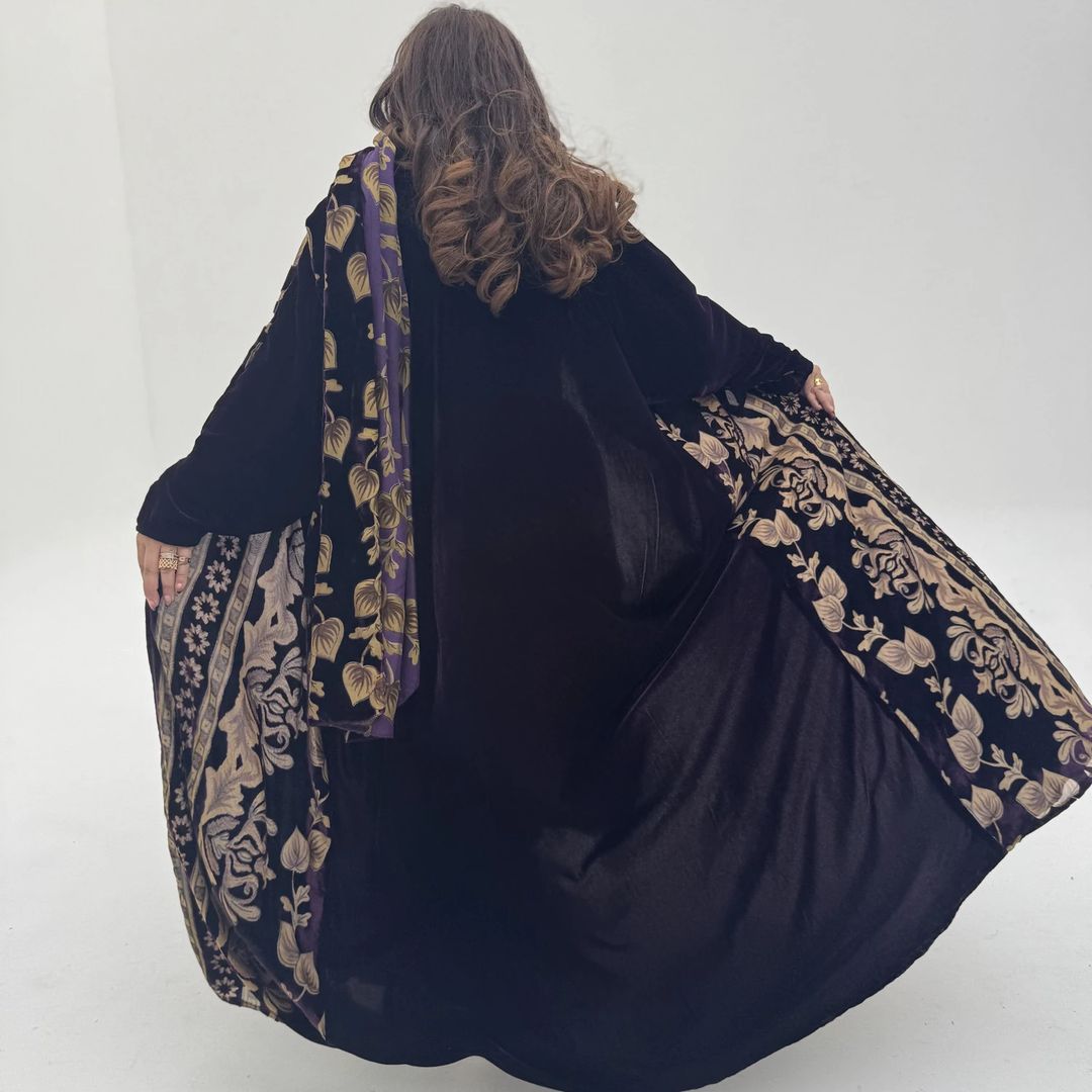Velvet Abaya w Velvet Tarha A12 - 8