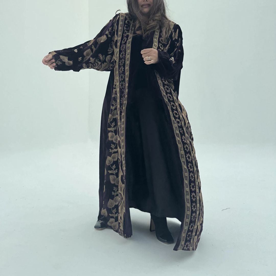Velvet Abaya w Velvet Tarha A12 - 7