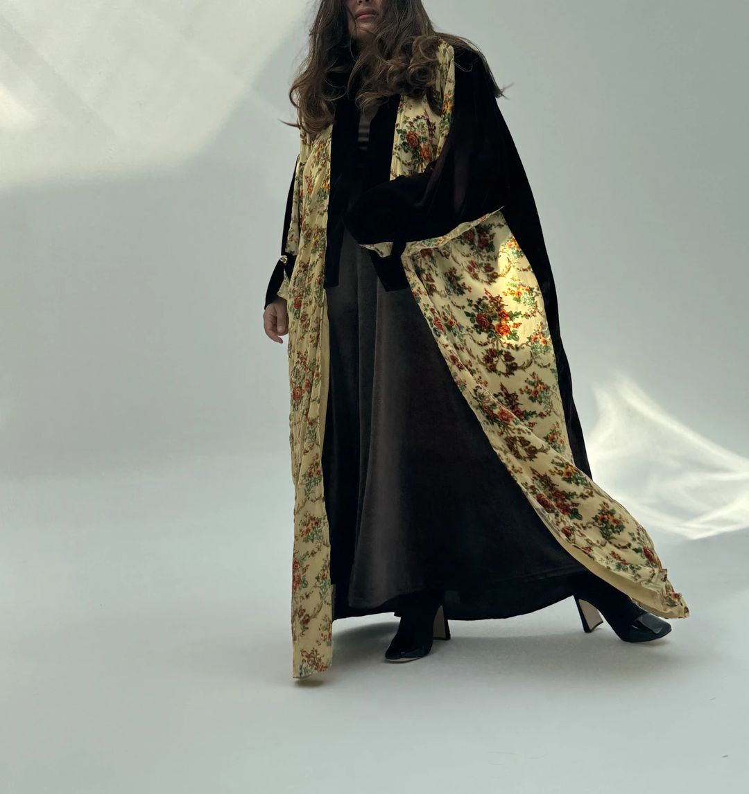 Velvet Abaya w Velvet Tarha M10 - 6