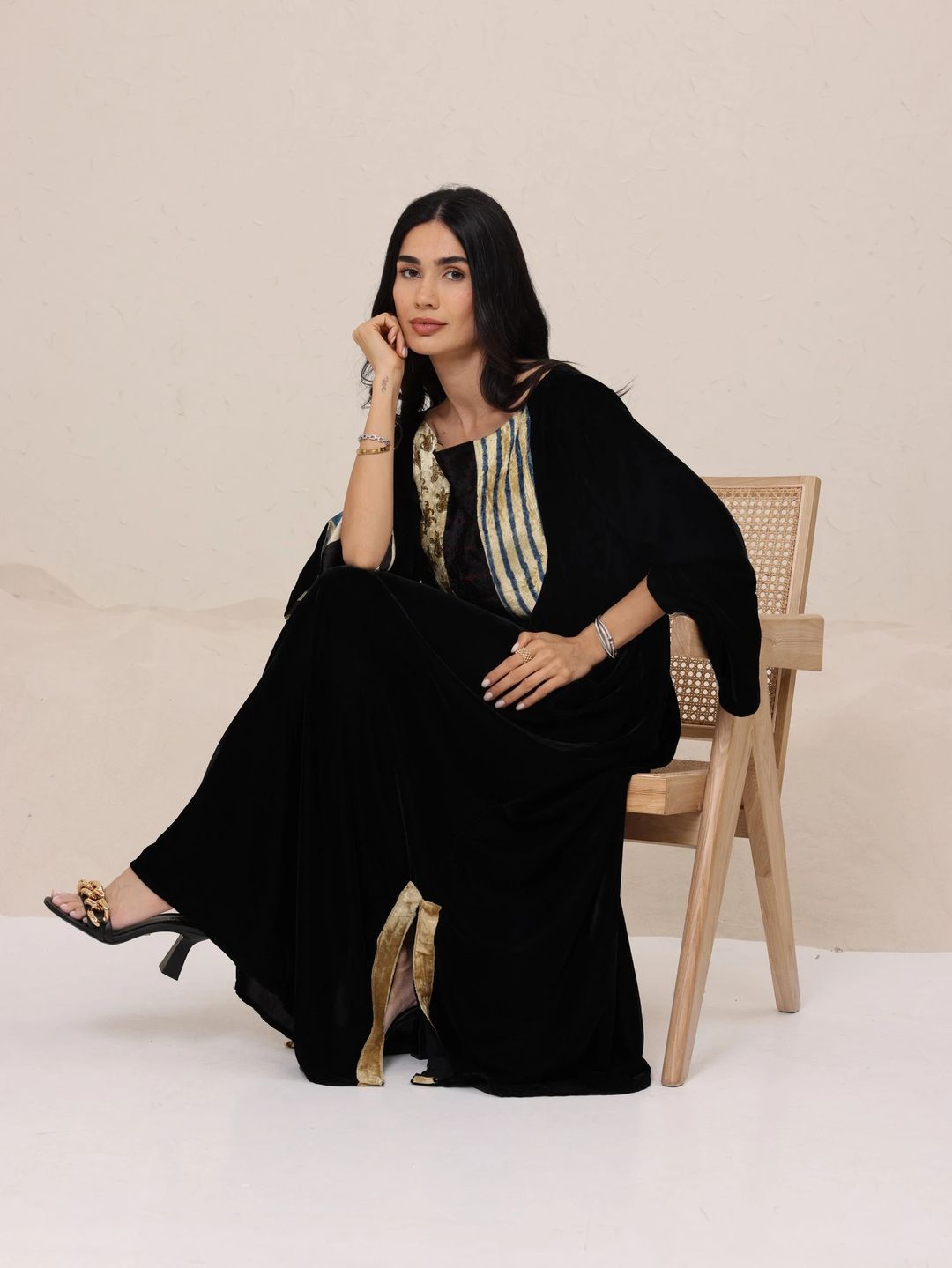 Black Velvet Kaftan B4 - 6