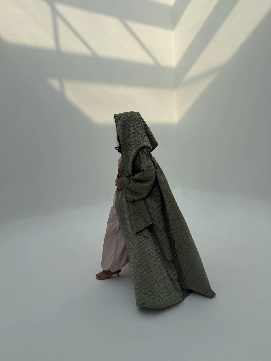Light Hoodie Abaya H10 - 1