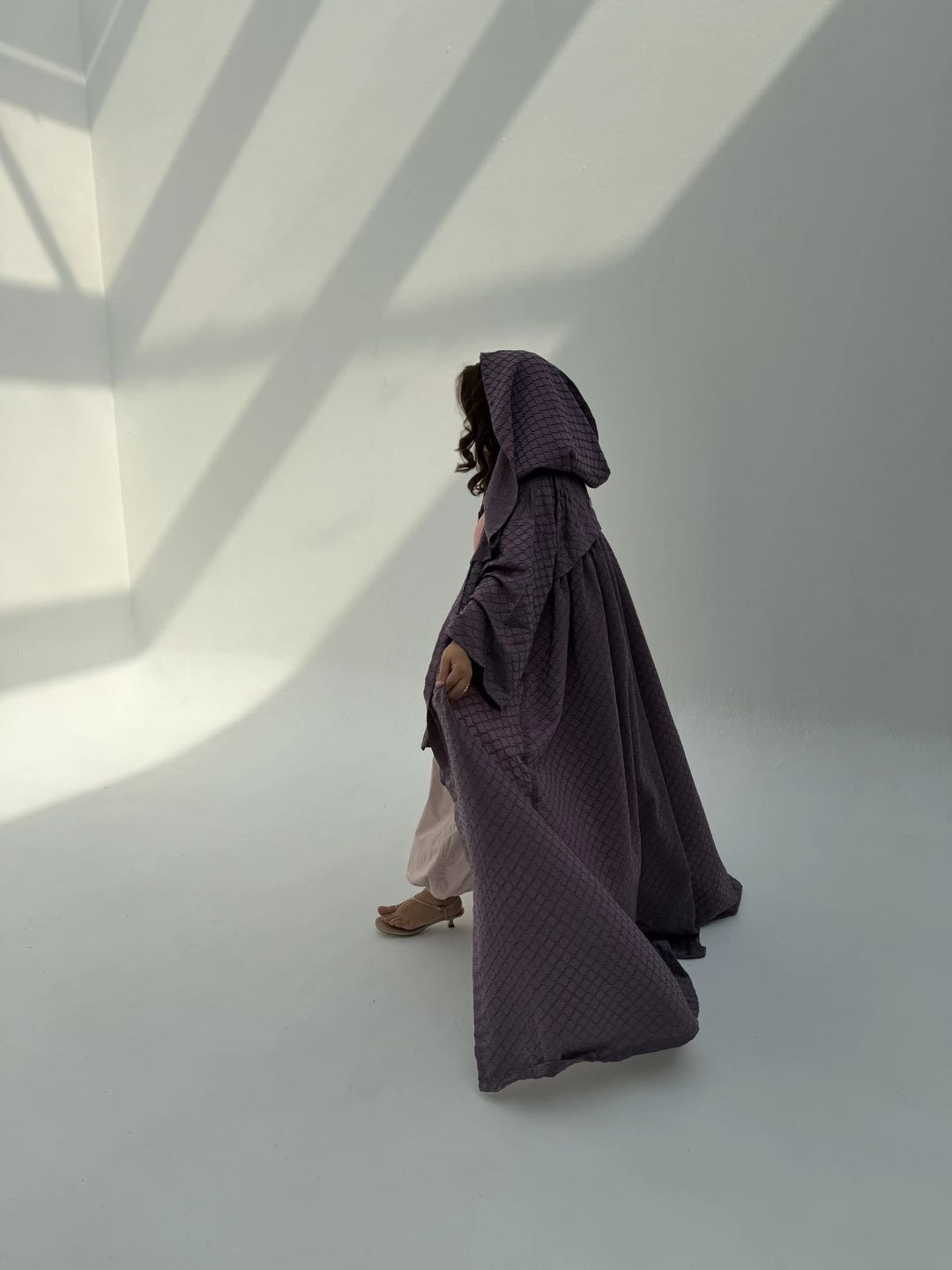 Light Hoodie Abaya H2 - 5