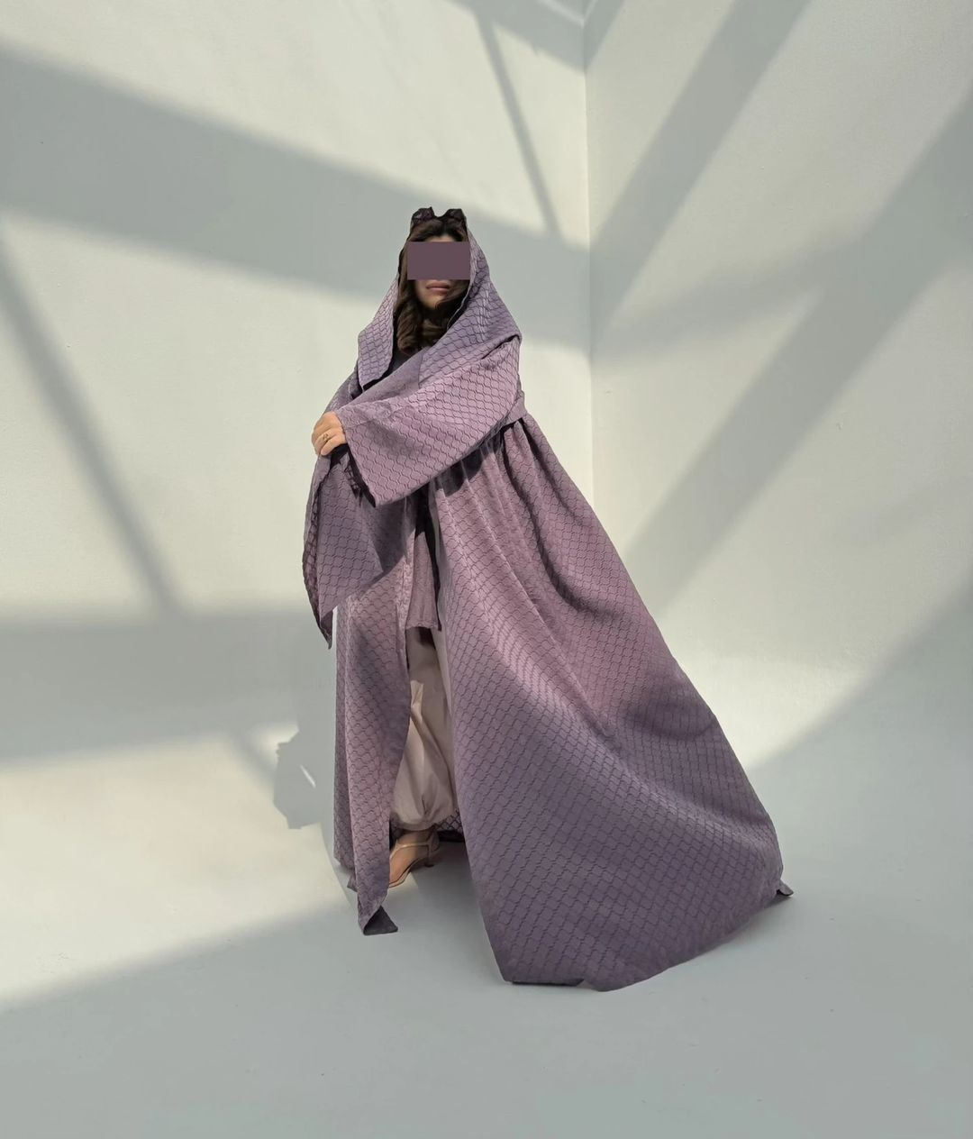 Light Hoodie Abaya H2 - 4