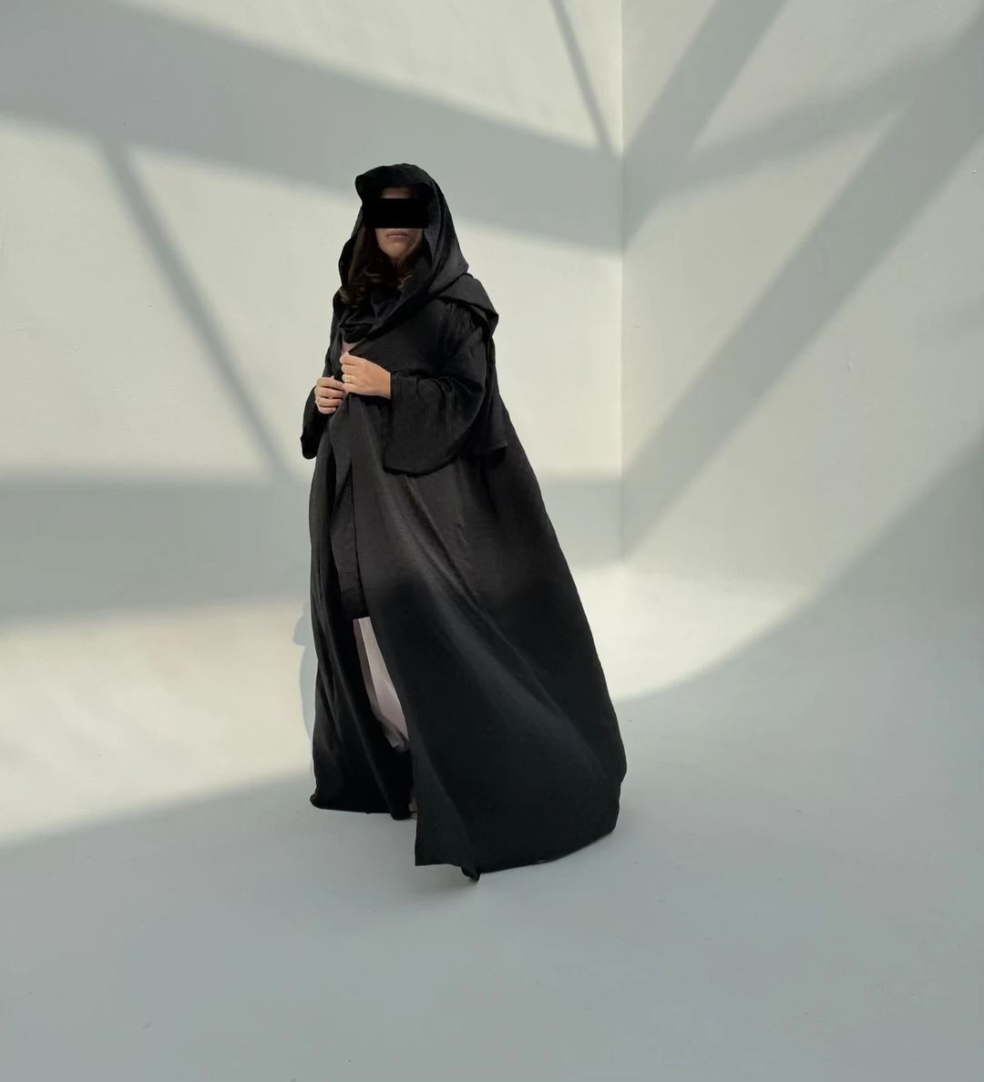 Light Hoodie Abaya H3 - 10