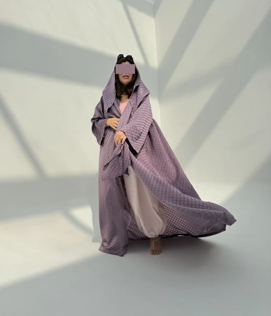Light Hoodie Abaya H2 - 9