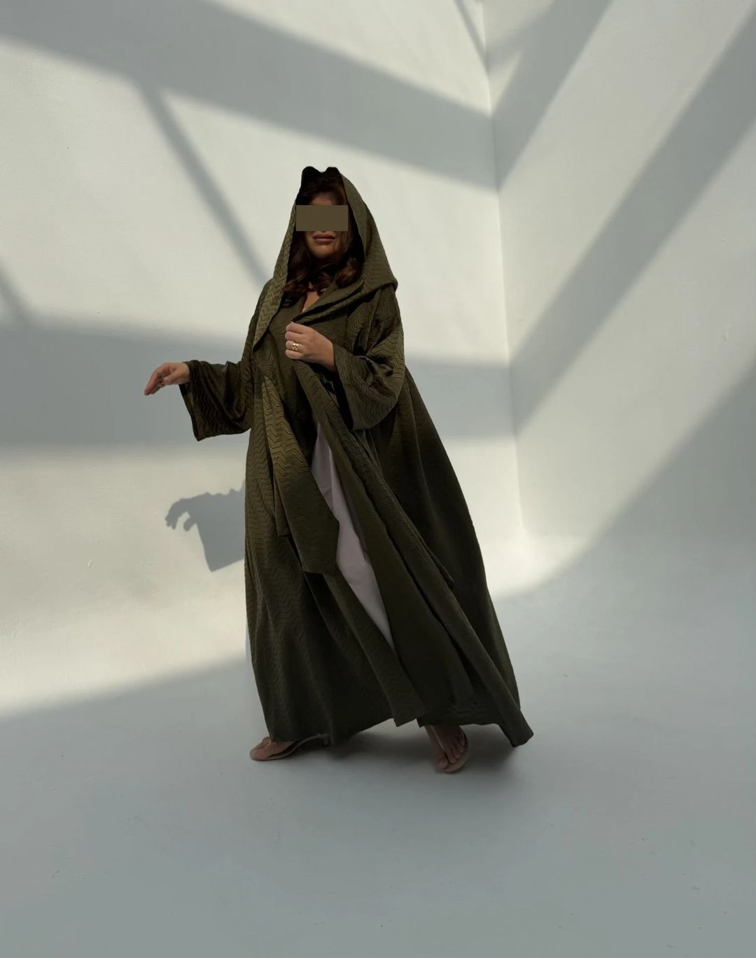 Light Hoodie Abaya H5 - 9