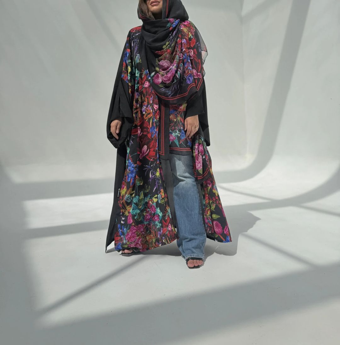 Crepe-Silk Abaya w Chiffon Tarha E12 - 4