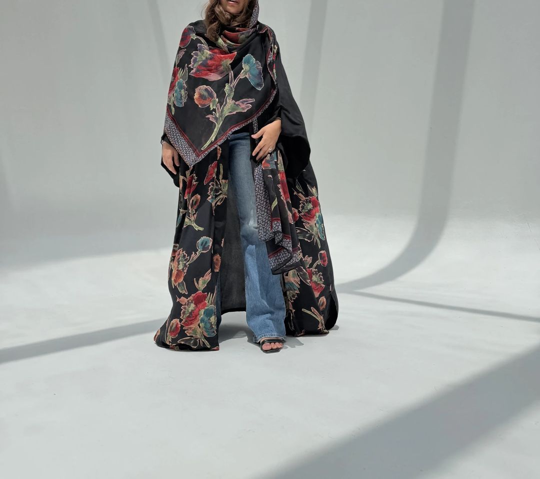 Crepe-Silk Abaya w Chiffon Tarha E1 - 1
